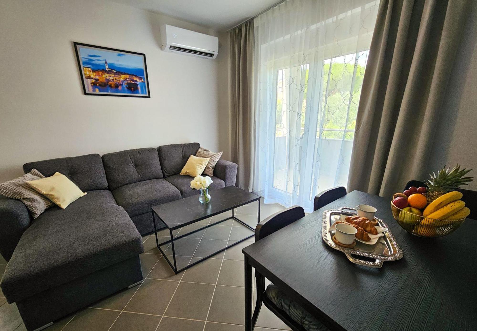 Apartments P&J Medolino Bagian luar foto
